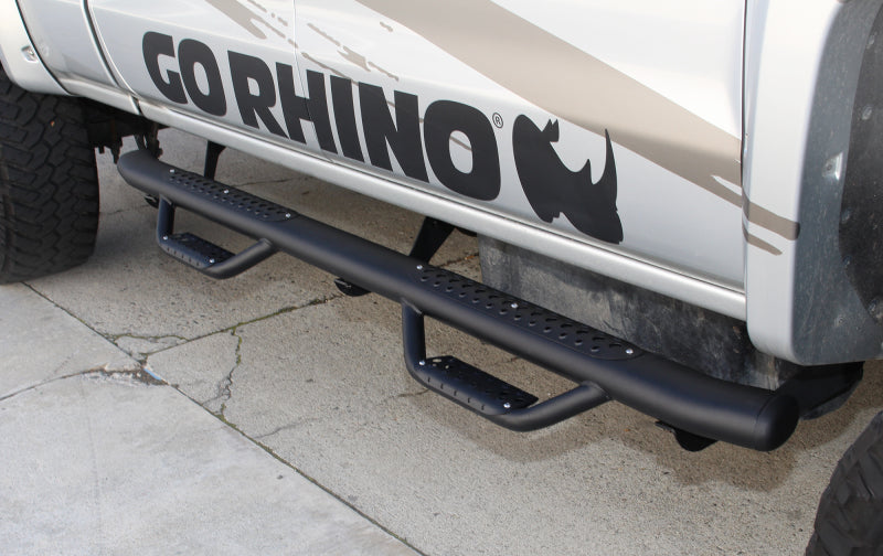Go Rhino 17-20 Ford F-250/F-350 Super Duty Dominator D4 SideSteps - Cab Length - Tex Blk
